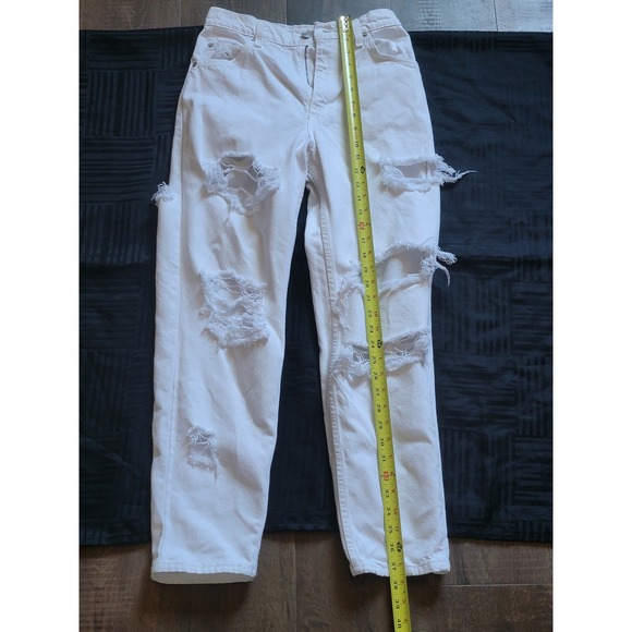 Levi's 951 Relaxed Fit Tapered Leg White Distressed Ripped Jeans - Size 6 Short - Picture 1 of 8